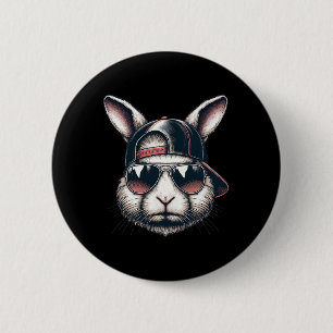 Coole Sonnenanbetung mit glücklichen Osterjungen M Button