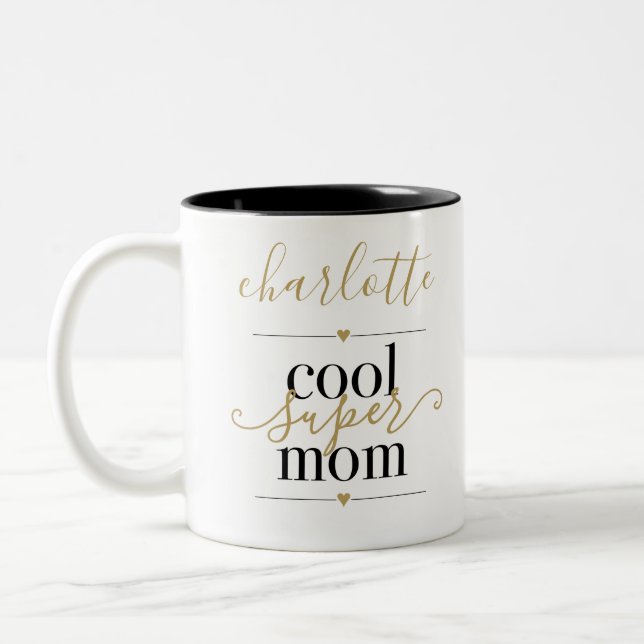 Coole Super Mama Personalisiert Schwarz und Gold Zweifarbige Tasse (Links)