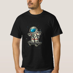 Cooler Astronaut Skateboarden im Weltraum Außerhal T-Shirt