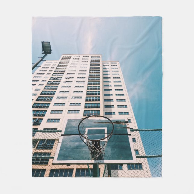 Cooler Basketballkorb Fleecedecke (Vorderseite)