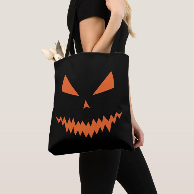 Cooler beängstigender Jack O'Lantern Halloween (Von Nahem)