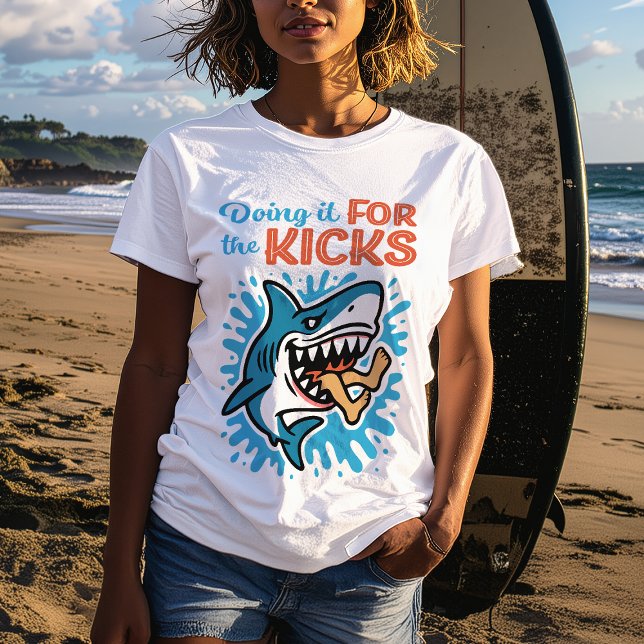 Cooler Blauer Hai für Kicks Frauen T-Shirt (Von Creator hochgeladen)