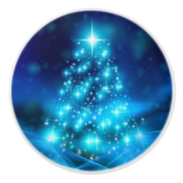 Cooler Blauer Weihnachtsbaum mit glänzenden Lichte Keramikknauf