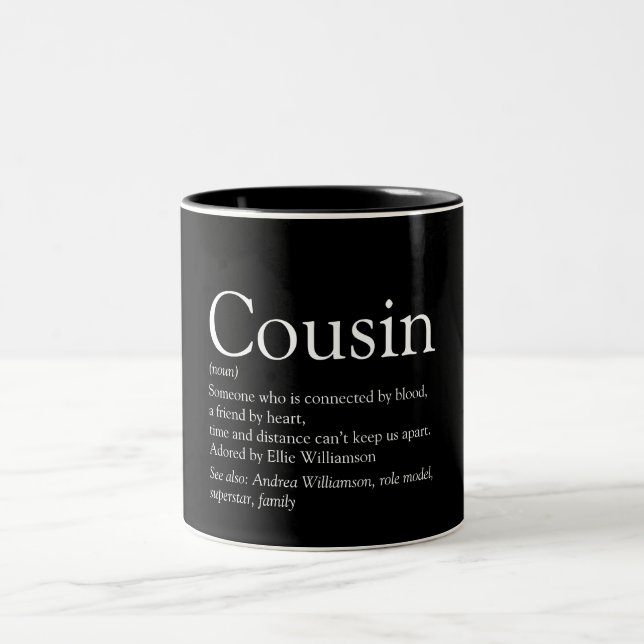 Cooler Cousin für Schwarz und Weiß Zweifarbige Tasse (Mittel)