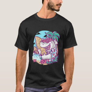 Cooler Hai trägt eine Sonnenbrille und ist bereit T-Shirt