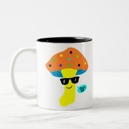 cooler niedlicher Pilz mit Brille Zweifarbige Tasse