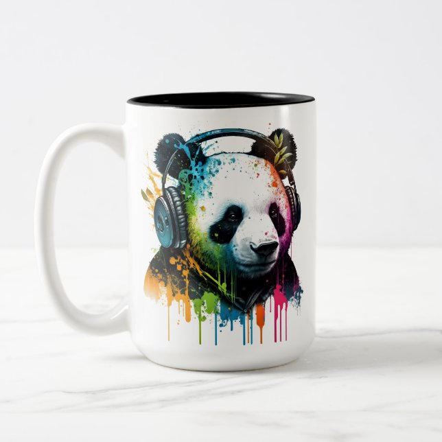 Cooler Panda Bär mit Kopfhörern! Zweifarbige Tasse (Links)