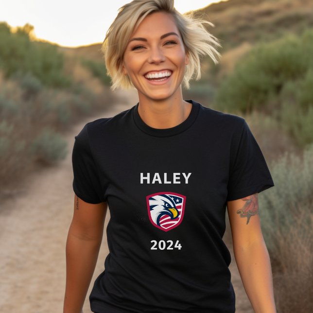 Cooler Patriotiker Nikki Haley 2024 Election Eagle T-Shirt (Von Creator hochgeladen)