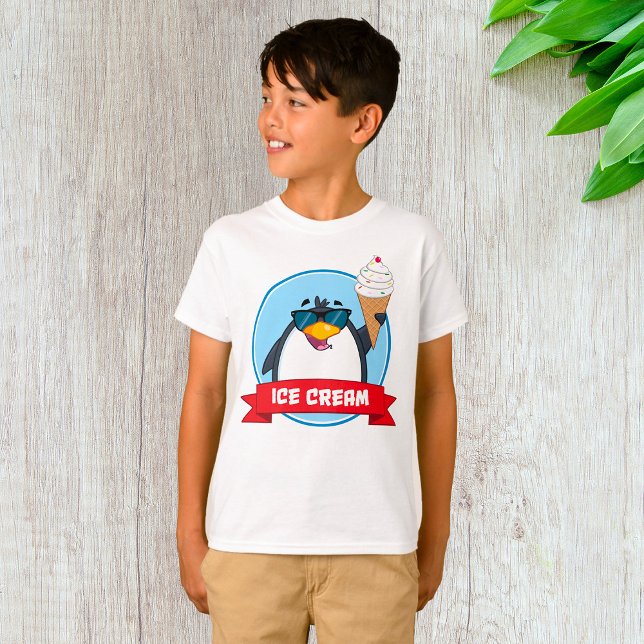 Cooler Pinguin mit Eiscreme T-Shirt (Von Creator hochgeladen)