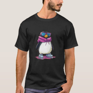 Cooler Pinguin rast mit Inline-Skates und Sonnenbr T-Shirt