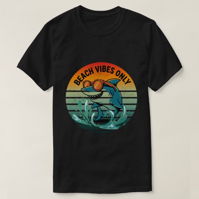 Cooler Retro-Hai mit Sonnenbrille - Beach Vibes nu T-Shirt (Design vorne)