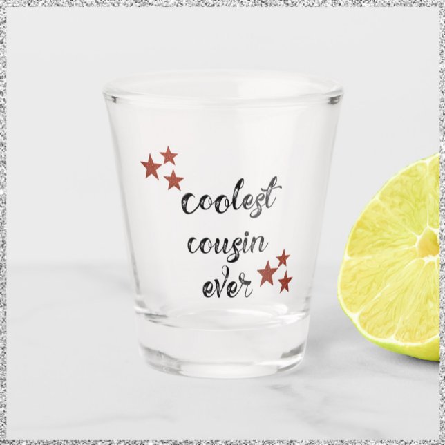 Cooler schwarzer und roter Cousin je Schnapsglas (Von Creator hochgeladen)
