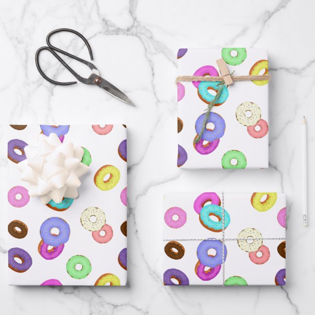 Cooles, buntes Donuts-Muster weiß Geschenkpapier Set (Vorderseite)