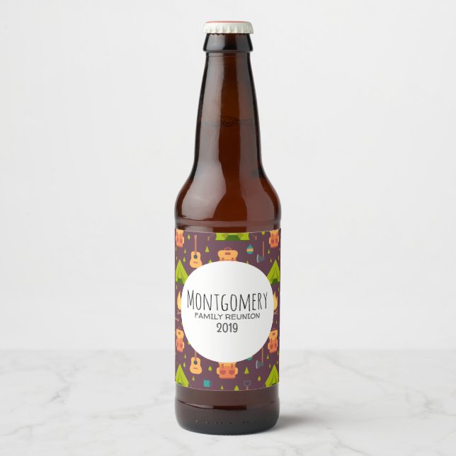 Cooles Camping Design Outdoorsy-Muster Bierflaschenetikett (Vorderseite)