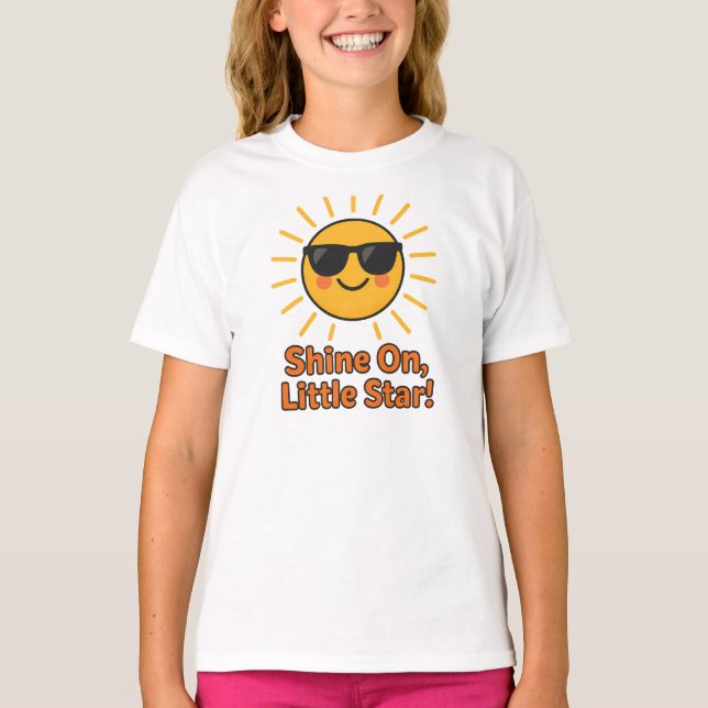Cooles Eis Skating Pinguin Design T-Shirt (Vorderseite)