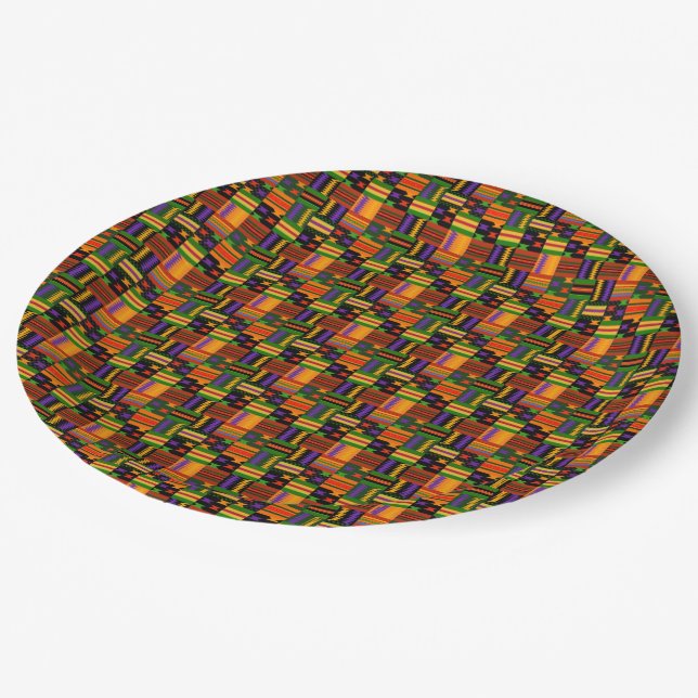 Cooles Farbenspiel Kente Design Pappteller (Schrägansicht)