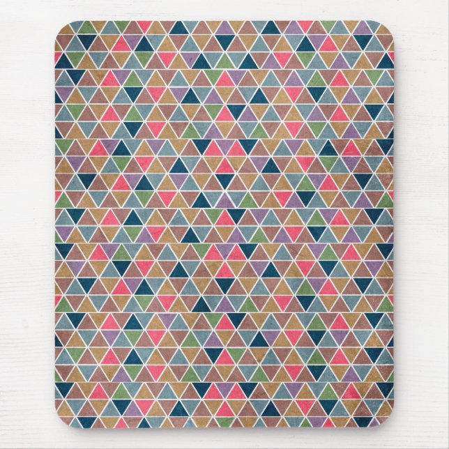 Cooles, farbiges retrogeometrisches Dreiecksmuster Mousepad (Vorne)