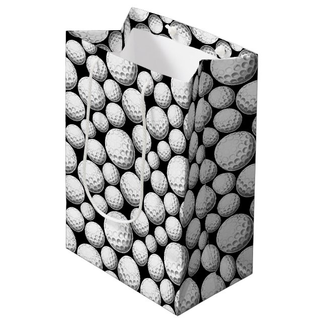 Cooles Golfsportgelände Mittlere Geschenktüte (Vorderseite Schrägansicht)