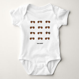 Cooles ikonisches WinkS Aviator-Brillenmuster Baby Strampler