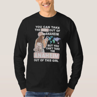 Cooles Mädchen aus Anaheim City  Stolz auf Anaheim T-Shirt