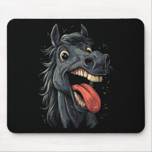 Cooles Pferd mit Zungenpferden auf Pferdebasis Mousepad
