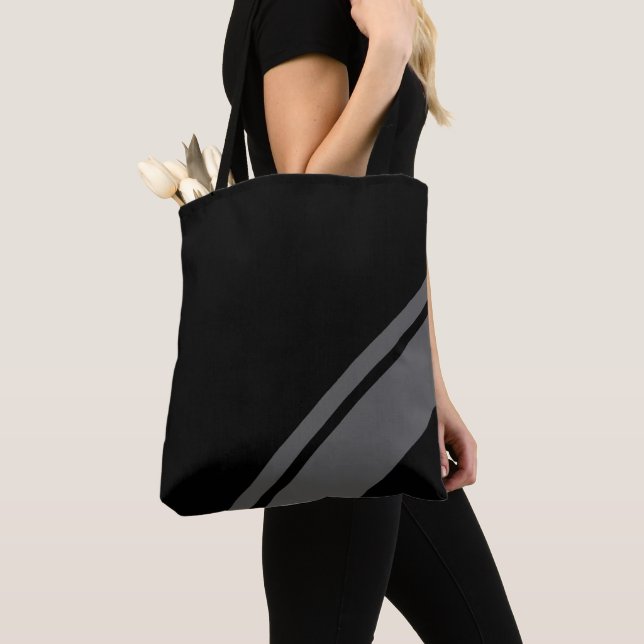 Cooles Schwarz mit stylischen Streifen (Von Nahem)