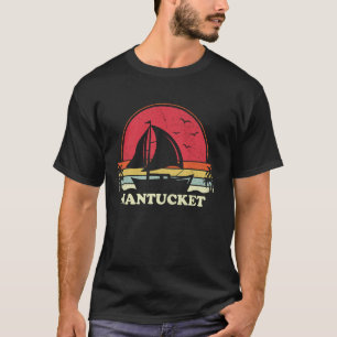 Cooles Segelboot Vintage Boot Segler MA Nantucket T-Shirt