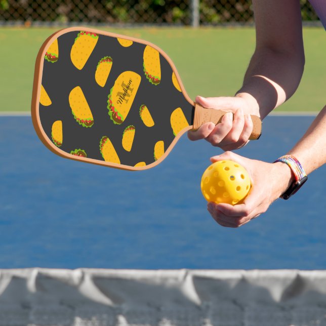 Cooles und lustiges Yummy-Tacommuster Monogram Wat Pickleball Schläger (InSitu)