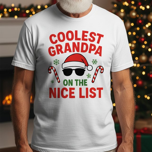 Coolest Grandpa on the Nice List | Funny Christmas T-Shirt (Von Creator hochgeladen)