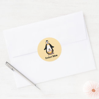 Coolest Mom Penguin Family Design Runder Aufkleber