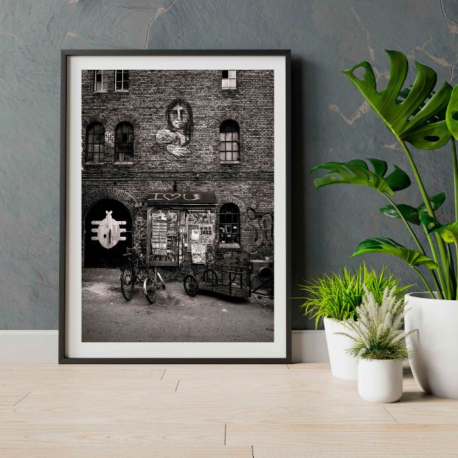 Copenhagen Christiania Neighbour, Schwarz und Weiß Poster (Von Creator hochgeladen)