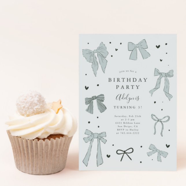 Coquette Bow Boy Geburtstagsparty Einladung (Von Creator hochgeladen)