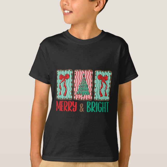 Coquette Bow Merry And Bright Christmas Tree Girl  T-Shirt (Vorderseite)