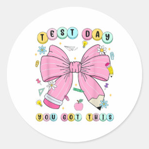 Coquette Bow Pencil Test Tag Sie Got diese Lehrer Runder Aufkleber