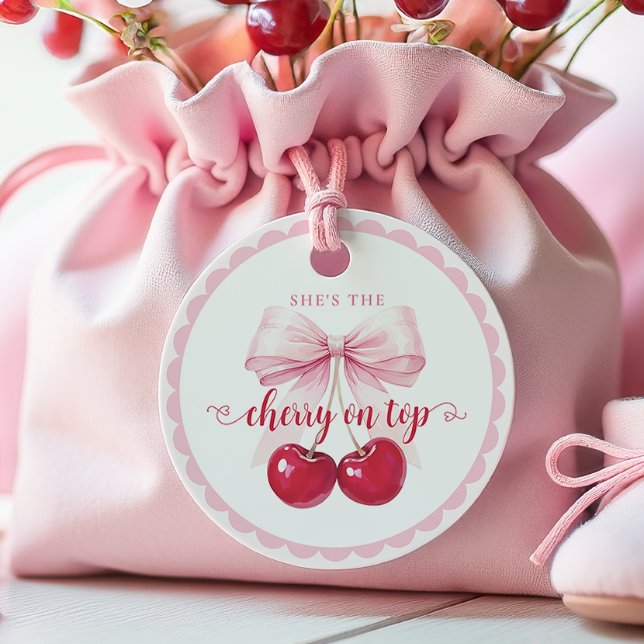 Coquette Cherry auf Top Baby Dusche Geschenkanhänger (Von Creator hochgeladen)