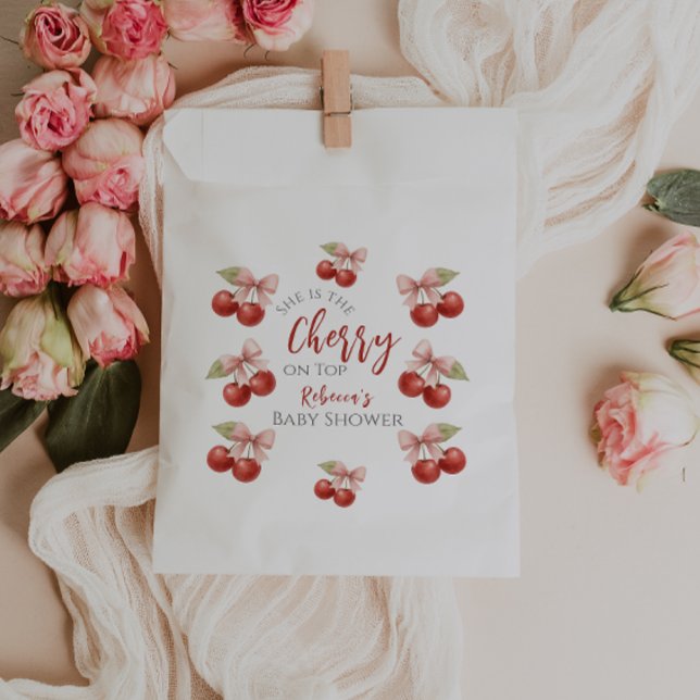 Coquette Pink Bow Red Cherry auf Top Baby Dusche Geschenktütchen (Von Creator hochgeladen)