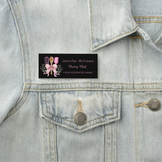 Coquette Pink Utensiy Bäckerei Kochen Namensschild (Beispiel)