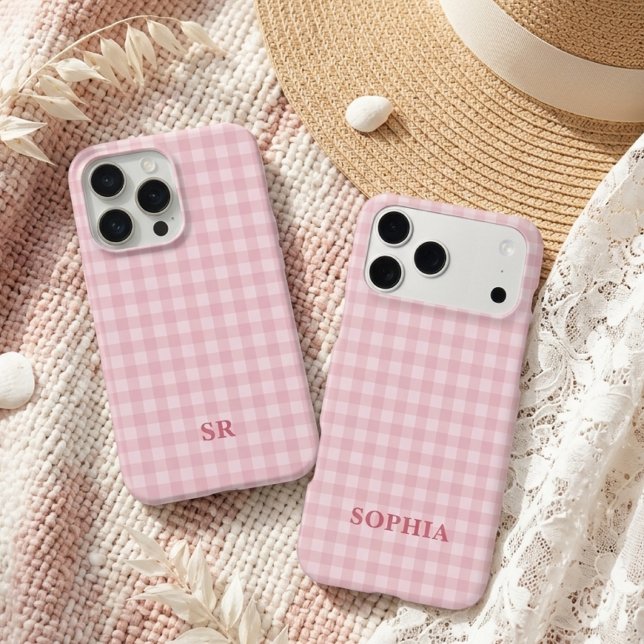 Coquette-Rosa-Gingham-Monogramm-Brautjungfer-Initi iPhone Hülle (back to school case gift, bridal party gift, maid of honor case gift, mothers day case gift)