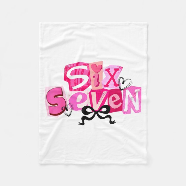 Coquette Six Seven Valentine Funny Saying 67 Meme  Fleecedecke (Vorderseite)