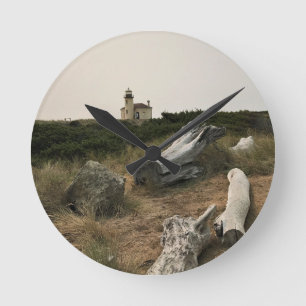 Coquille River Lighthouse, OR Runde Wanduhr
