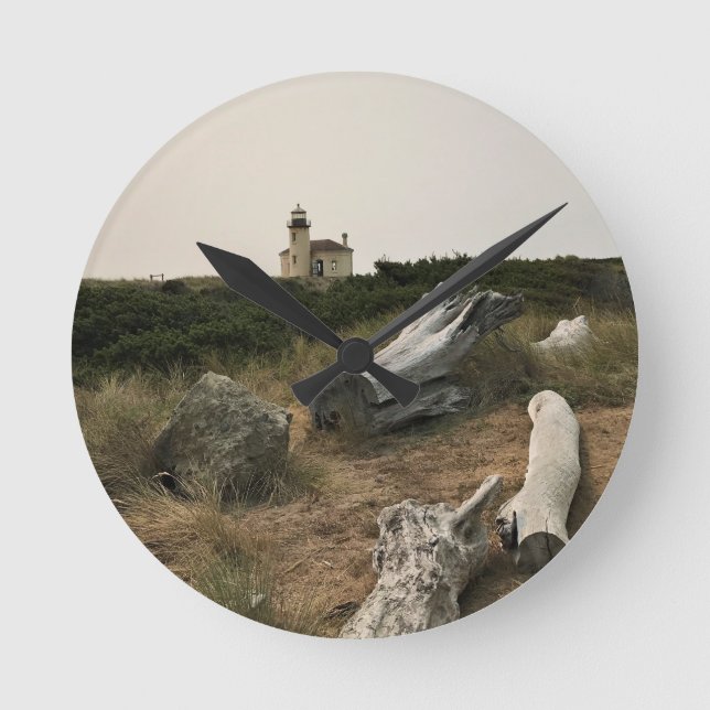 Coquille River Lighthouse, OR Runde Wanduhr (Vorderseite)