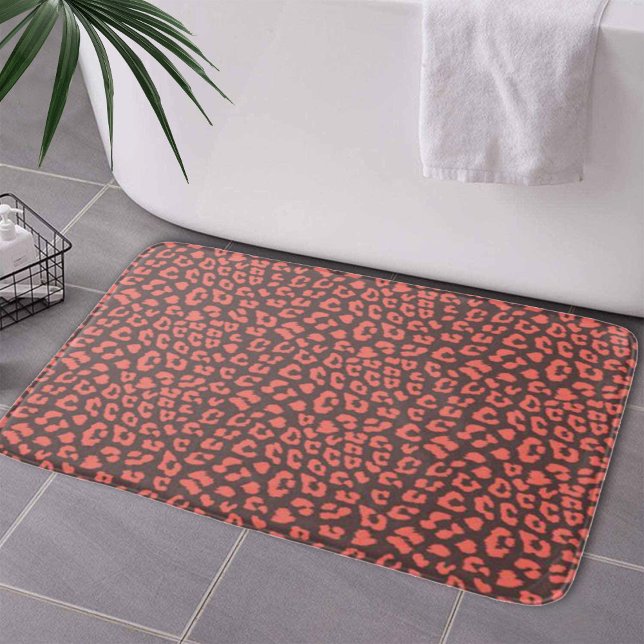 Coral Brown Leopard Print Badematte (Coral Brown Leopard Print Bath Mat by Looly Elzayat
)