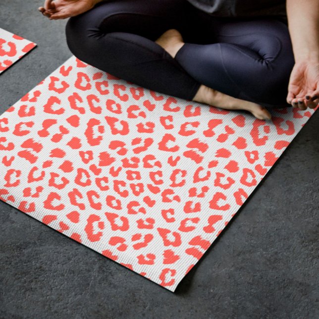 Coral Leopard Print Yogamatte (Von Creator hochgeladen)