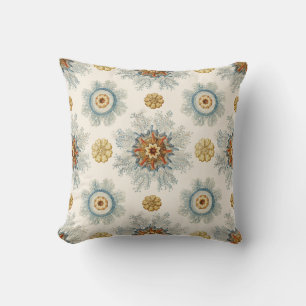 Coral Mandala Pattern Kissen