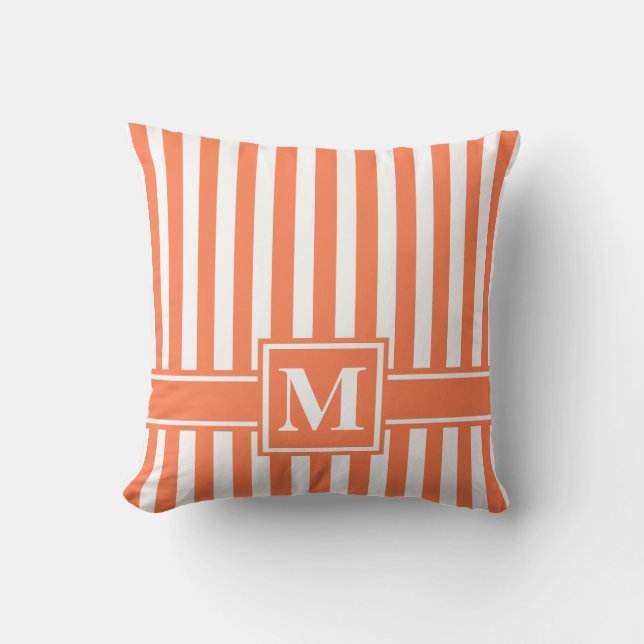 Coral Modern Strip mit Monogramm Kissen (Vorderseite)