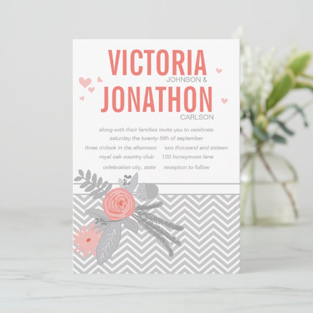 Coral Navy und Gray Zig Zag Typografy Wedding Einladung (Stehend Vorderseite)