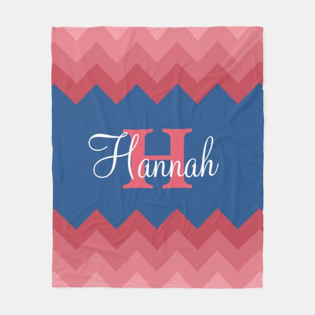 Coral Ombre Chevrons Monogram Fleece Blanket (Vorderseite)
