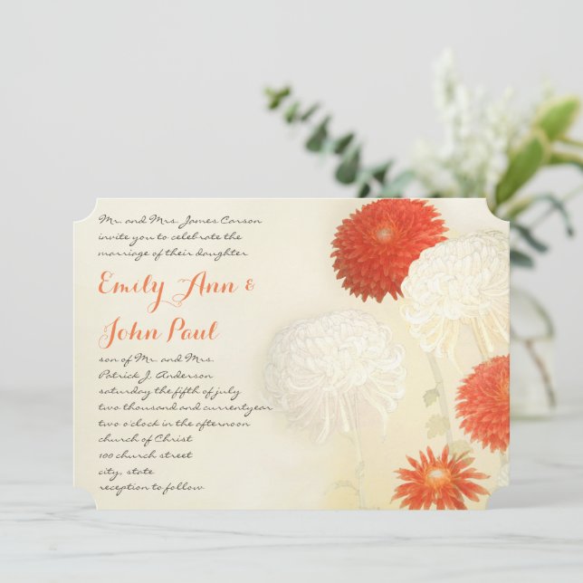 Coral Orange Chrysanthemum Hochzeitseinladungen Einladung (Stehend Vorderseite)