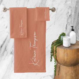Coral Orange Modern Signature Script Monogram Badhandtuch Set