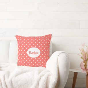Coral Pink Klasse Polka Dot Muster mit Namen Kissen